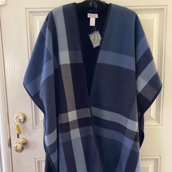 Denim & Co. Blue Plaid Printed/Solid Black Reversible Fleece Poncho/NEW! - Picture 1 of 5